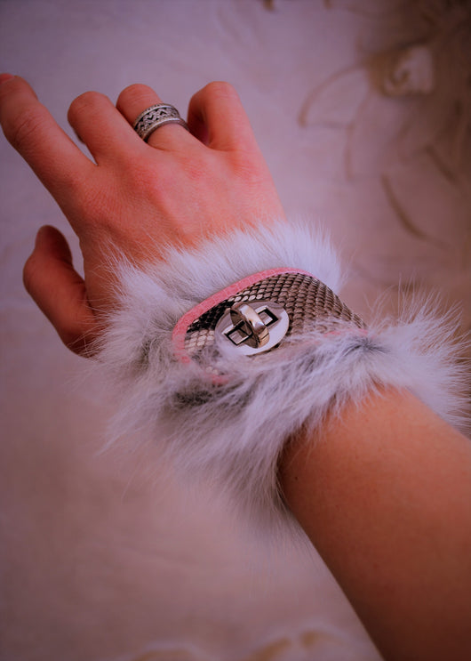 Black and  white Python  with pink  River Snake skin  and gray fur  sheep skin  bracelet